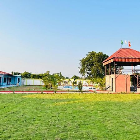 Vrundavan Home Stay And Village Resort Kevadia Екстер'єр фото