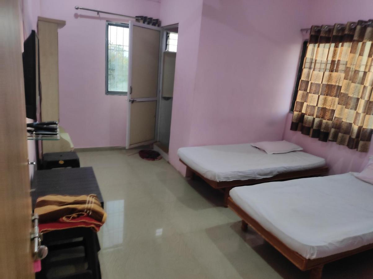 Vrundavan Home Stay And Village Resort Kevadia Екстер'єр фото