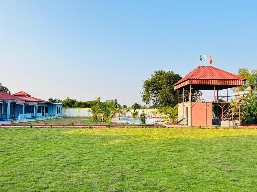 Vrundavan Home Stay And Village Resort Kevadia Екстер'єр фото